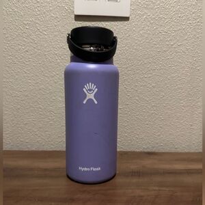 Hydro Flask 40 oz Wide Mouth Insulated Bottle with Flex Cap - Purple